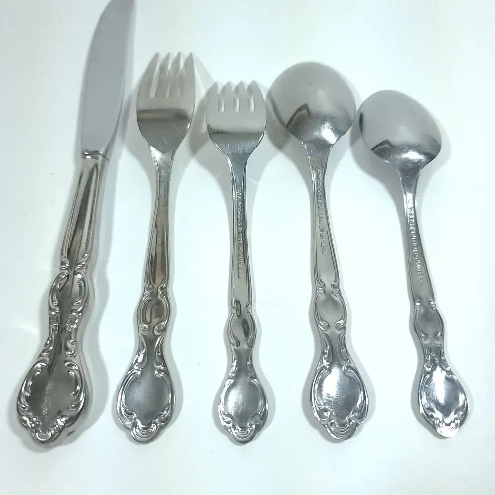 WM. Rogers & Son Royal Manor Single Place Setting Stainless Flatware Set 5 Piece